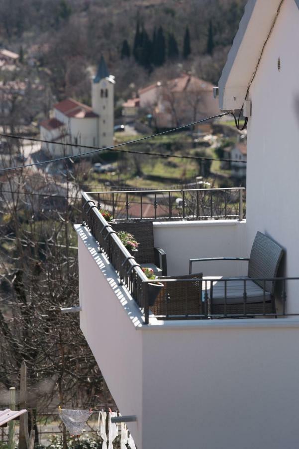 Lola Apartment Veprinac Esterno foto